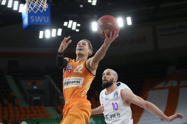 球的精细战 球的精细战