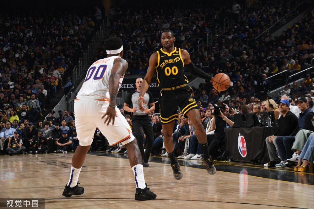 越了单一战 越了单一战